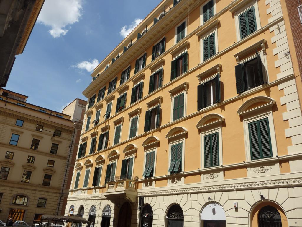 Nice Holiday Affittacamere 4*