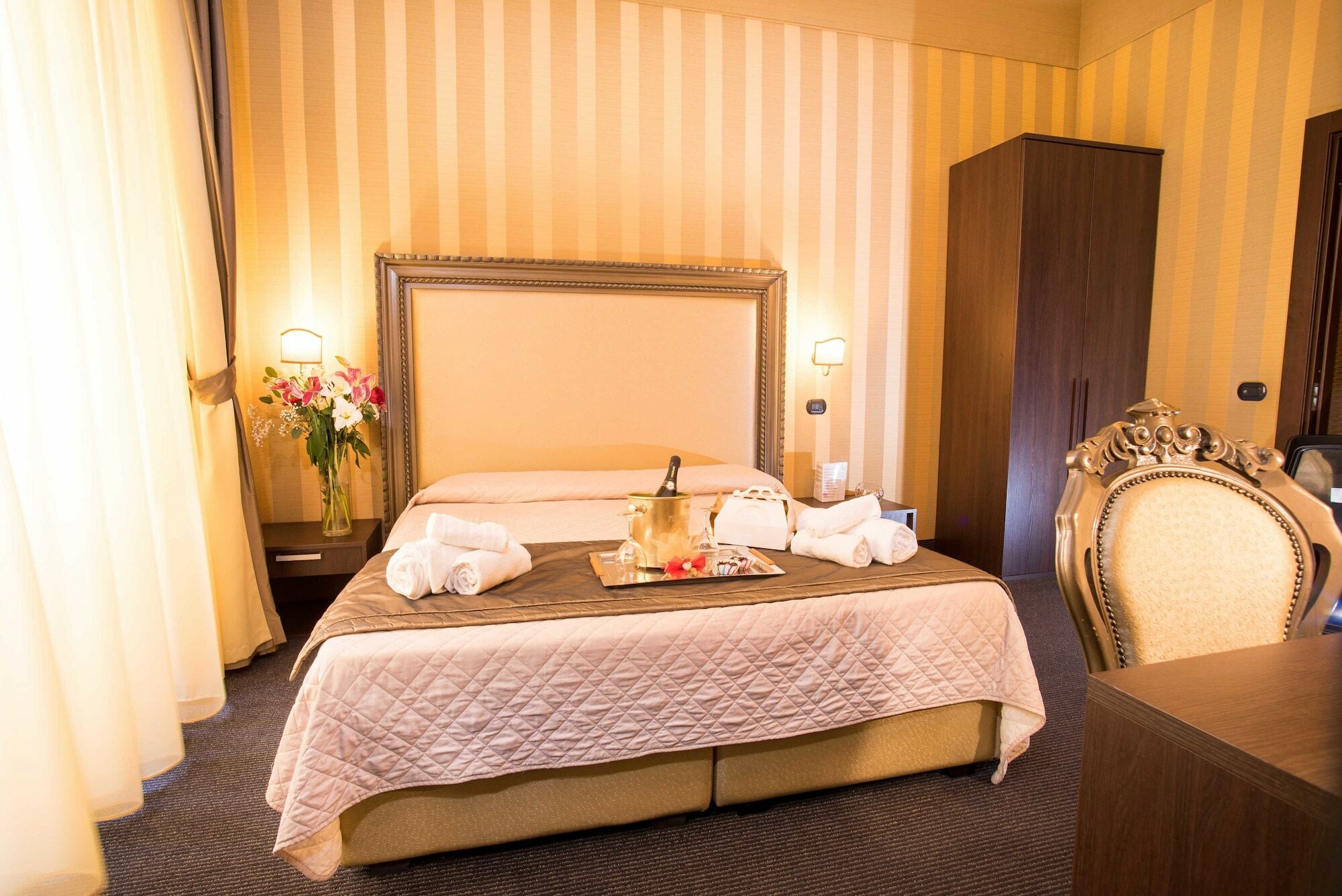 Guest house Nice Rome Holiday 4*